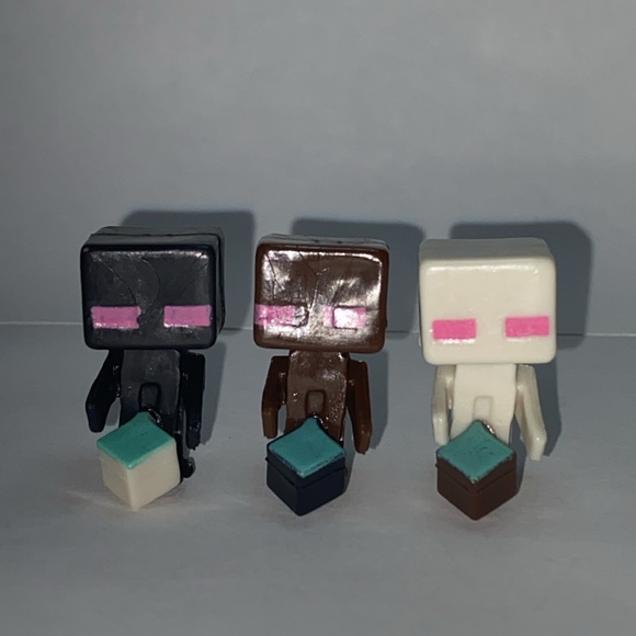 Multi-Colored Minecraft Mini-Figures - Picture 10 of 13